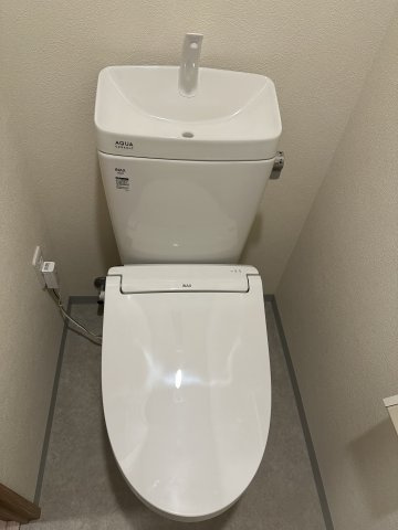 川崎市多摩区西生田３丁目の賃貸マンションのトイレ