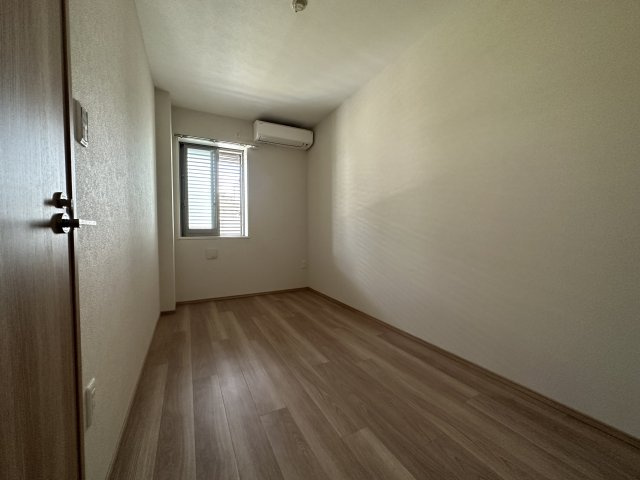 川崎市多摩区西生田３丁目の賃貸マンションの居間・リビング