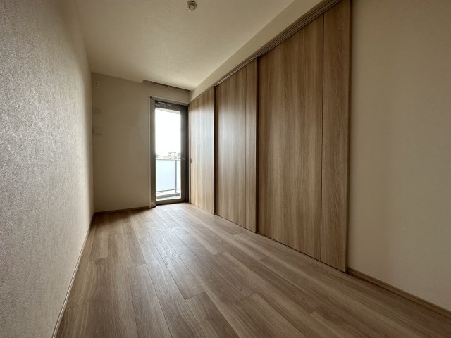 川崎市多摩区西生田３丁目の賃貸マンションの居間・リビング