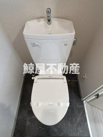 シンシア銀座EASTのトイレ|落ち着いた色調のトイレです