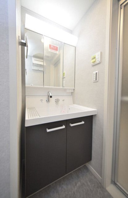 【洗面所】 | Heim Komorelia | コンパクトで使いやすい洗面所