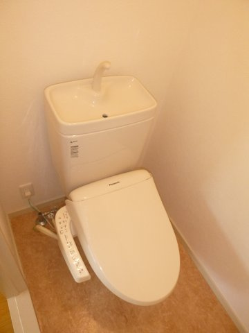 ダイワティアラ津田沼Ⅳのトイレ|もちろんウォシュレットですよ