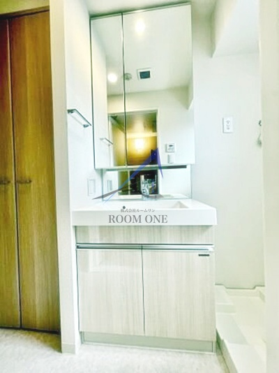 スカイコート上野稲荷町の洗面所|洗面台です。