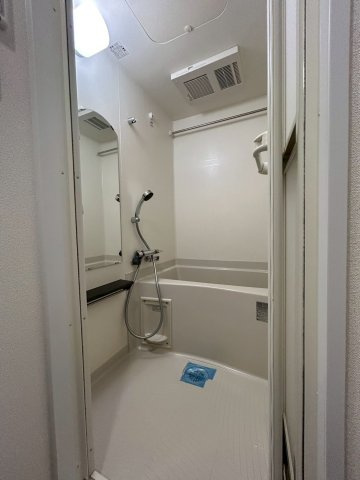 プレサンスOSAKA DOMECITYスクエアの浴室