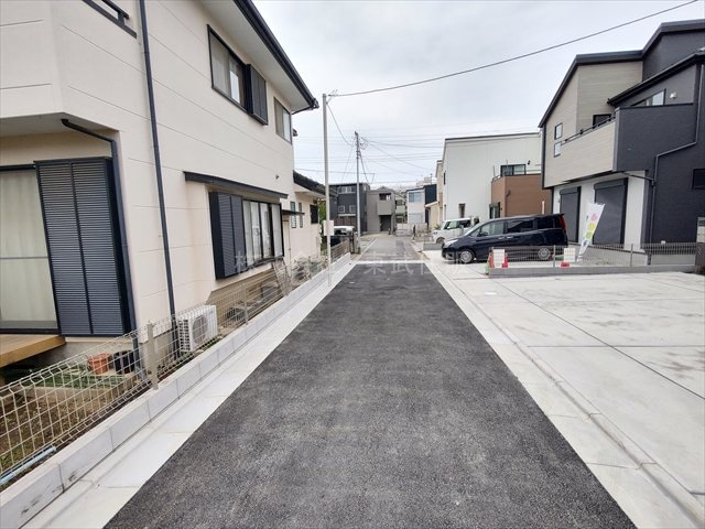 【前面道路含む現地写真】の画像