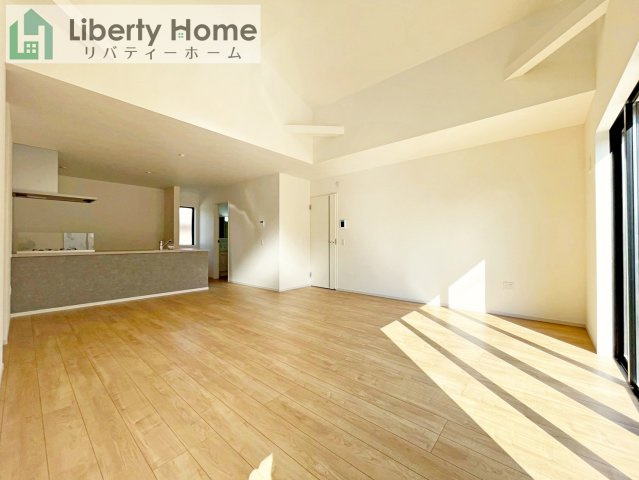 水戸市見和1期　新築戸建の居間・リビング