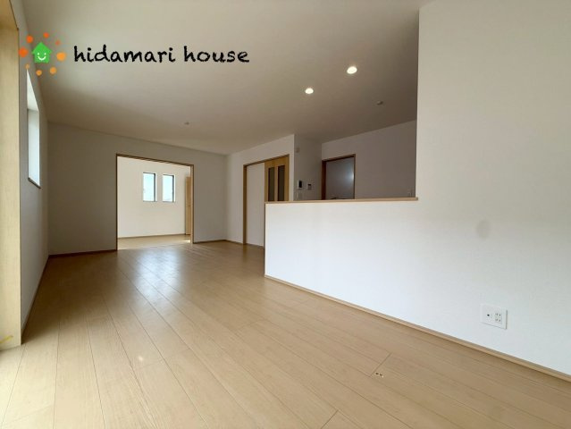 西区佐知川412　新築戸建　ハートフルタウンAの居間・リビング|LDK：16帖
