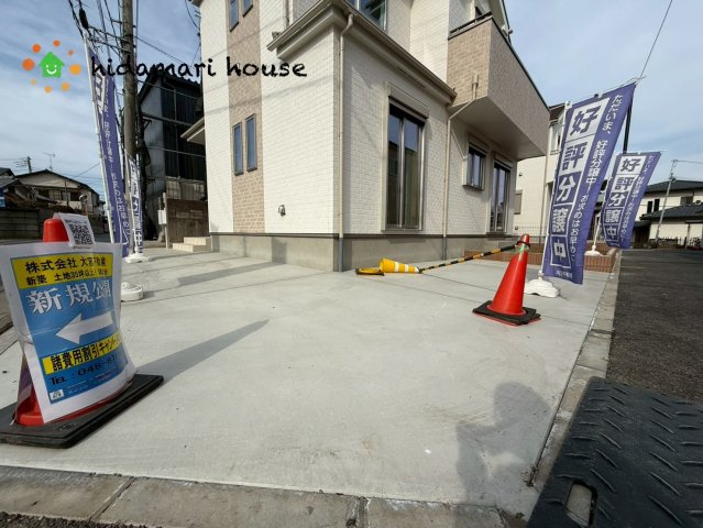 西区佐知川412　新築戸建　ハートフルタウンAの駐車場