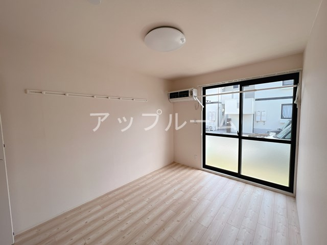 グリーンパーク井上 A棟の居間・リビング