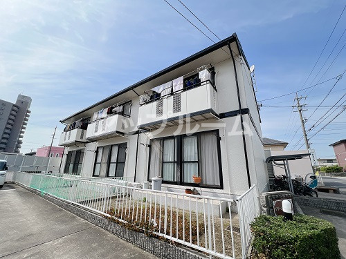 グリーンパーク井上 A棟の外観