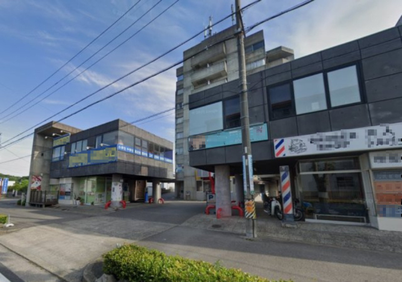 アクセスストリートの外観