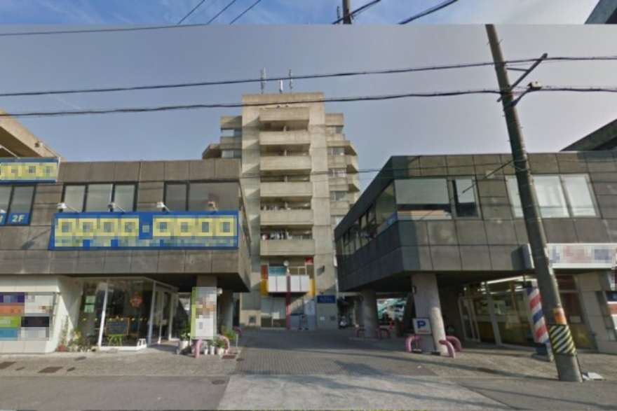 アクセスストリートの外観