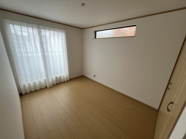 所沢市岩岡の洋室