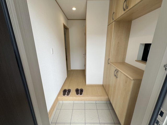 所沢市岩岡の玄関|下駄箱があります