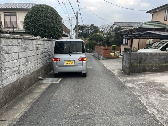 【駐車場】