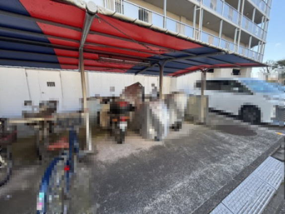 バイク置場です
