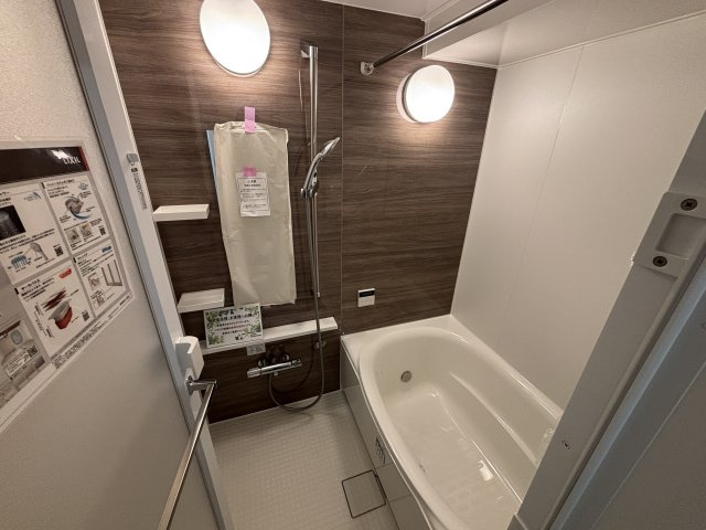 浴室乾燥機・追い炊き付きの浴室です。