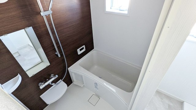 ナウハウス山本南の浴室