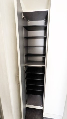 ナウハウス山本南の収納