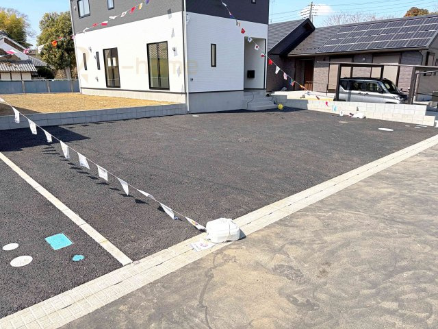 つくば市若森第1　新築戸建て　5号棟の駐車場|カースペースは2台お停めいただけます♪