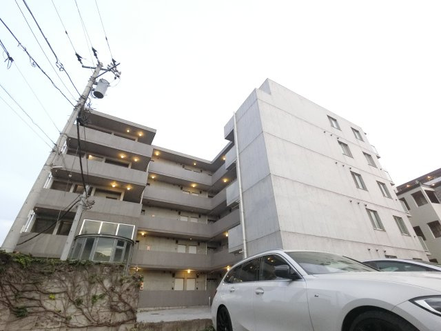 カーサトリプルエーの外観