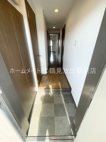 大阪市城東区古市１丁目の賃貸マンションの玄関