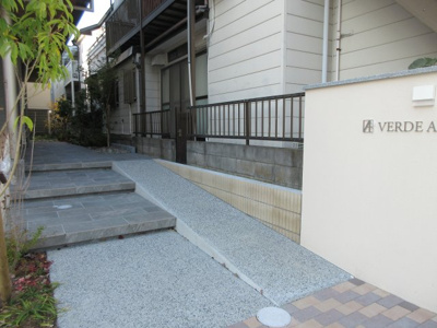 【エントランス】 | ヴェルデアリエッタ