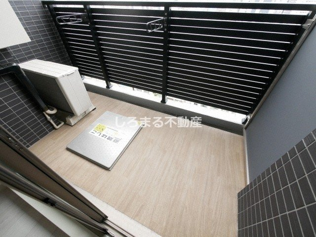 ファステート難波WESTディオンのバルコニー