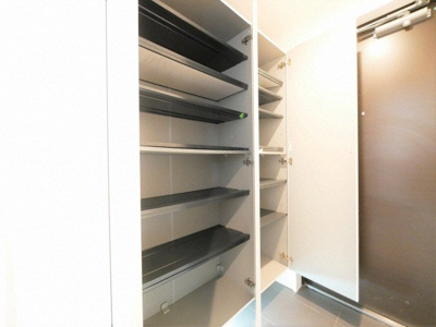 【収納】 | オリエンタル南堀江 | 専用の収納スペースです