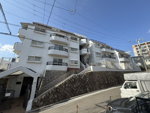 ワコーレ須磨本町の外観