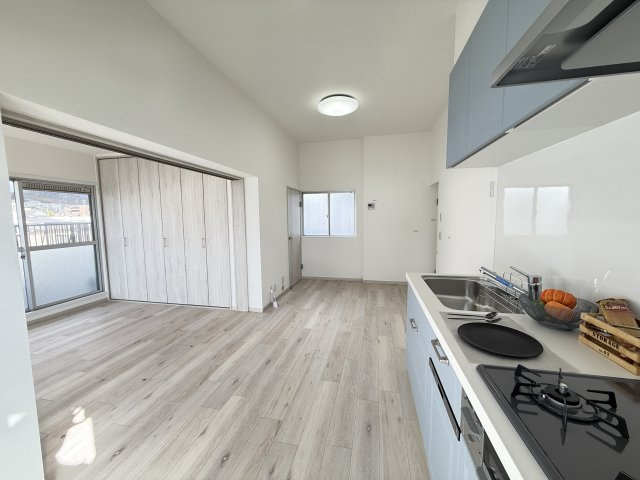 ワコーレ須磨本町の居間・リビング