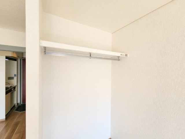 生駒市東新町の賃貸マンションの収納