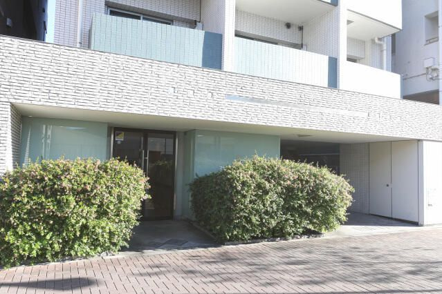 スカイコート池袋西壱番館のエントランス