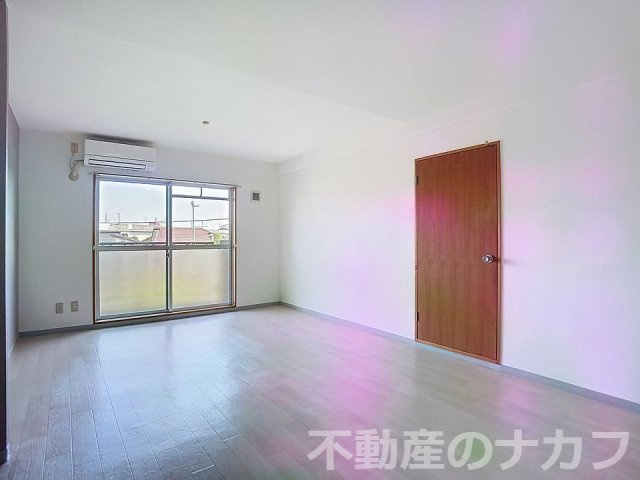 サンライズマンションの洋室|※過去の室内写真のため現況と異なる場合があります