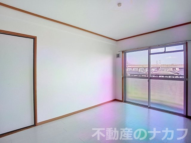 サンライズマンションの洋室