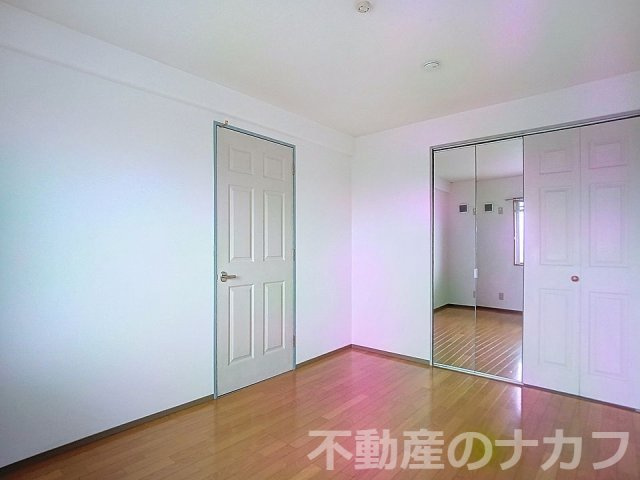 サンライズマンションの洋室