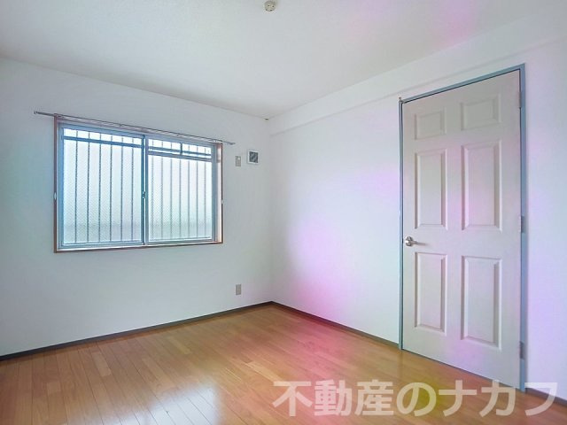 サンライズマンションの洋室