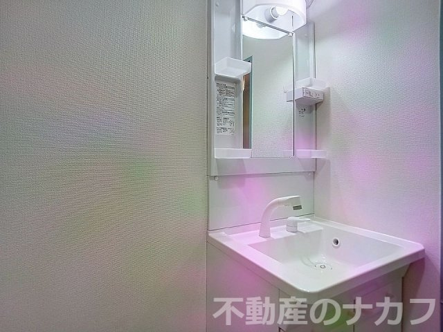 サンライズマンションの独立洗面台