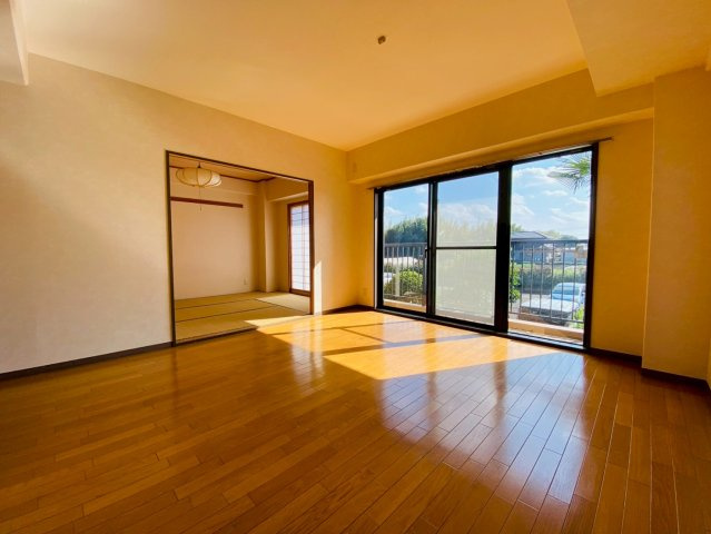 ライオンズマンション八街中央の居間・リビング