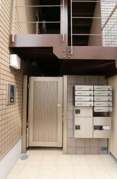 ラッフィナート笹塚のエントランス