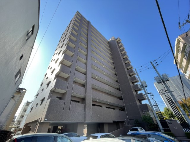 アルファライフ岡大医学部前