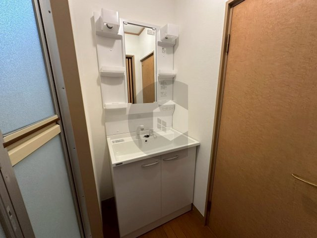 ヴェール上小阪の独立洗面台