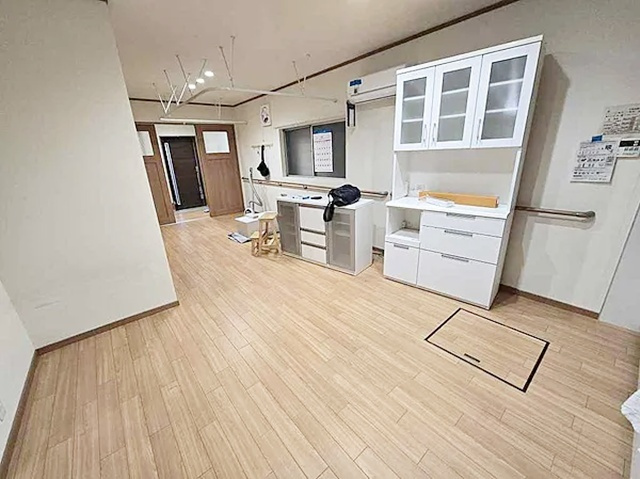 【居間・リビング】 | 山科区東野南井ノ上町　中古戸建