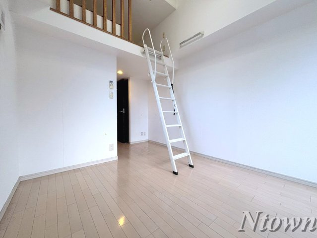 【居間・リビング】 | エステムコート名古屋栄デュアルレジェンド | おしゃれな居間です