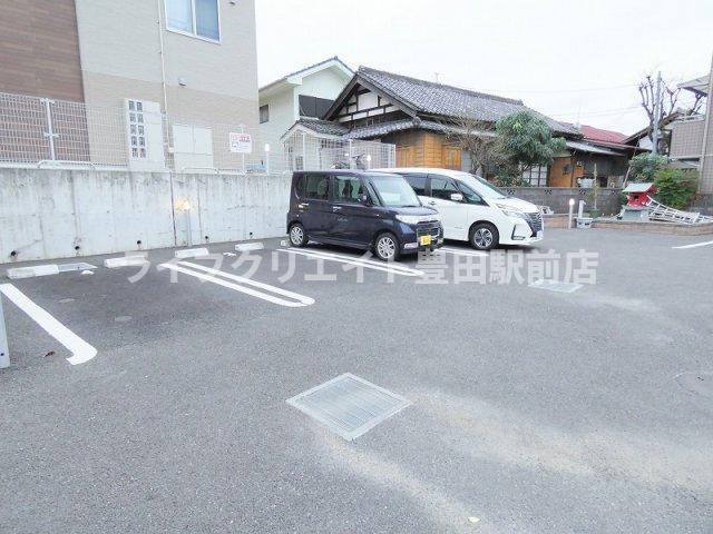 インハーリットの駐車場