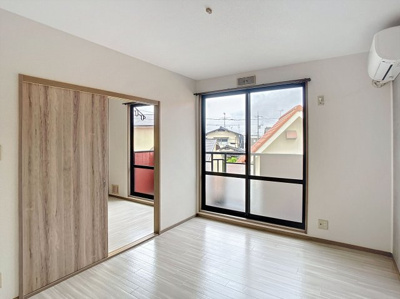 【居間・リビング】 | ウインディア湊Ⅱ