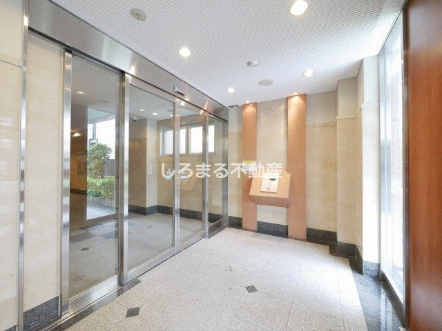 ＯＮＥ　ＲＯＯＦ　ＦＬＡＴ　ＴＥＮＪＩＮＢＡＳＨＩのロビー