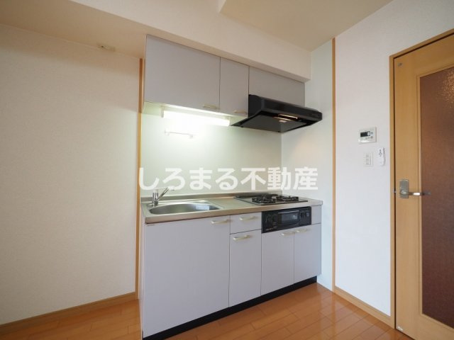 ＯＮＥ　ＲＯＯＦ　ＦＬＡＴ　ＴＥＮＪＩＮＢＡＳＨＩのキッチン