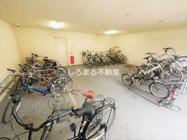 ＯＮＥ　ＲＯＯＦ　ＦＬＡＴ　ＴＥＮＪＩＮＢＡＳＨＩのその他共用部分