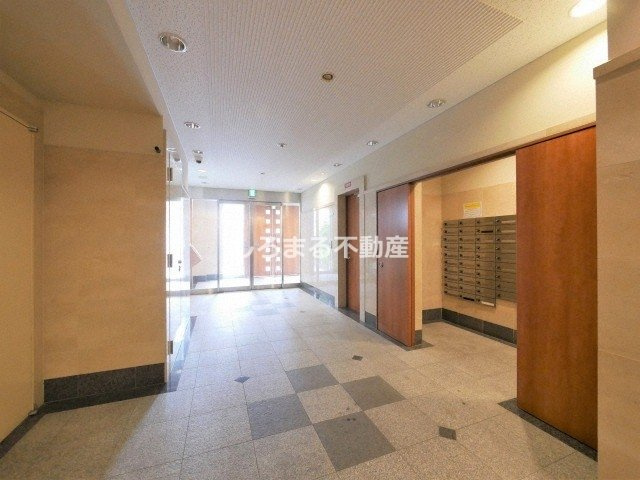 ＯＮＥ　ＲＯＯＦ　ＦＬＡＴ　ＴＥＮＪＩＮＢＡＳＨＩのロビー